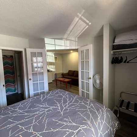 Lakeshore Suites Норт Бей Екстериор снимка