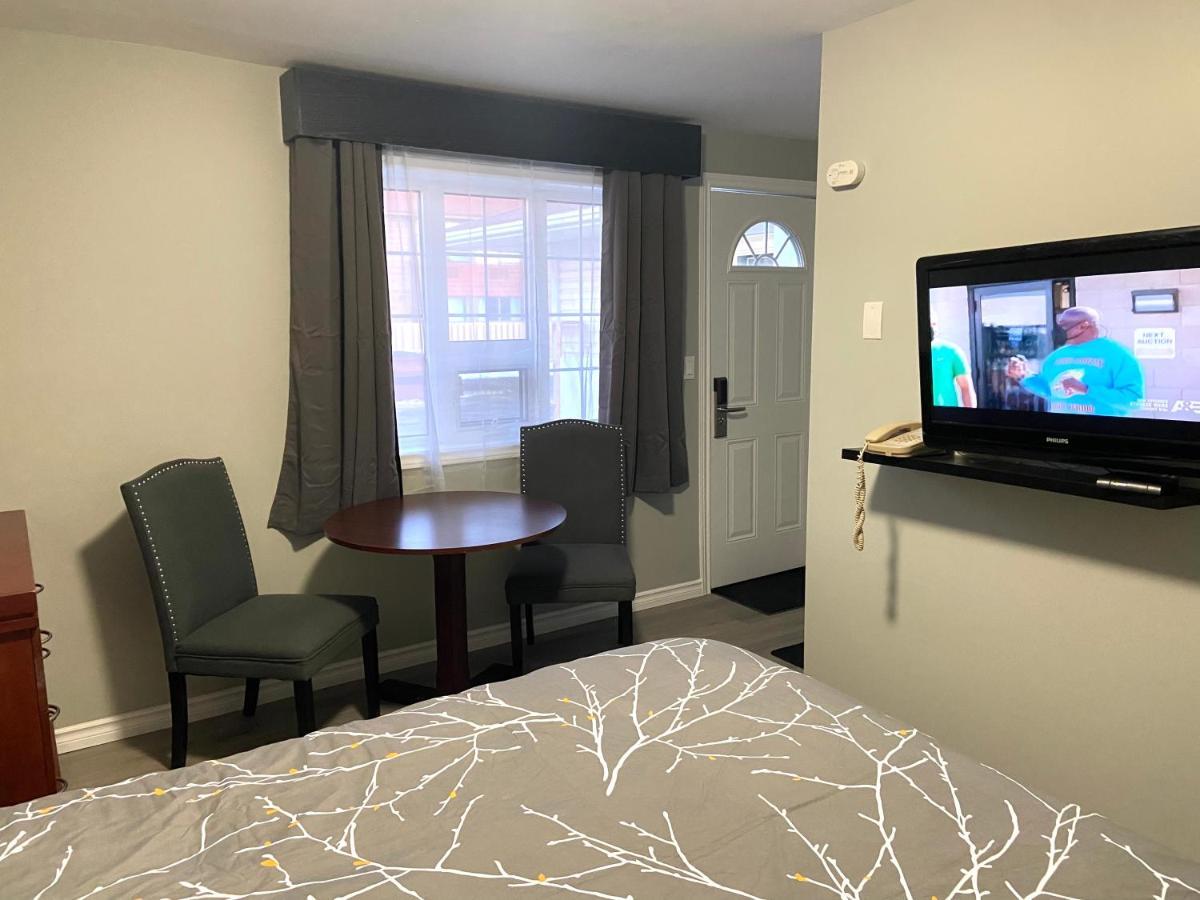 Lakeshore Suites Норт Бей Екстериор снимка