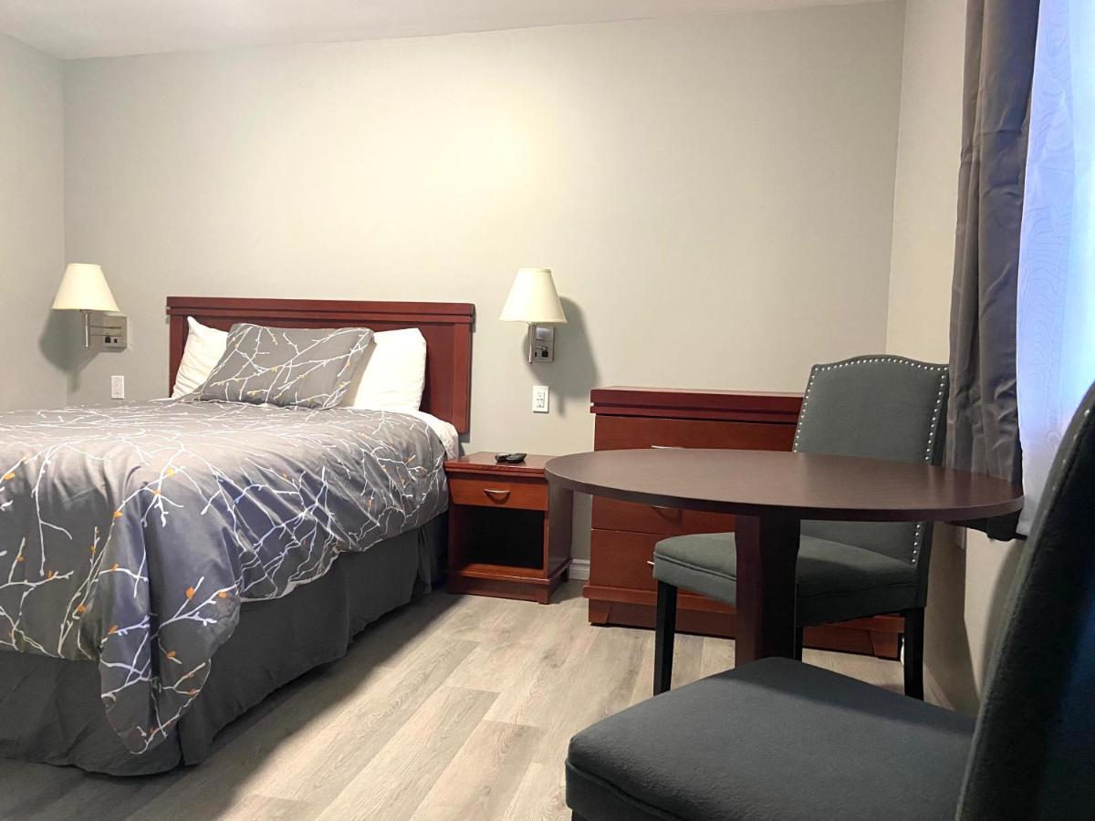 Lakeshore Suites Норт Бей Екстериор снимка