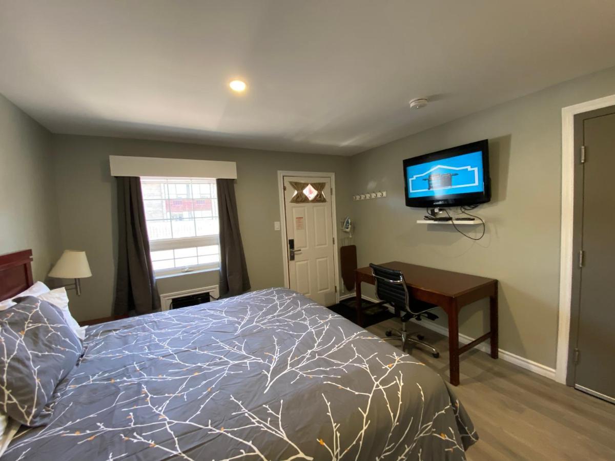 Lakeshore Suites Норт Бей Екстериор снимка