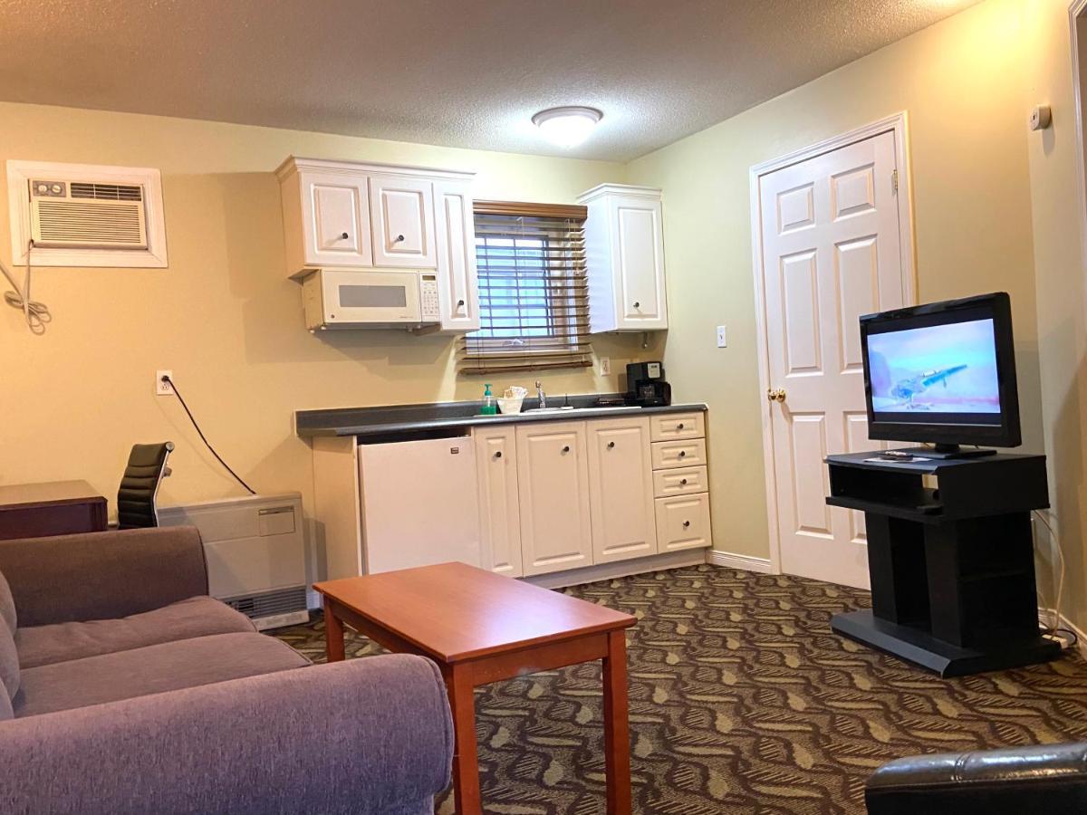 Lakeshore Suites Норт Бей Екстериор снимка