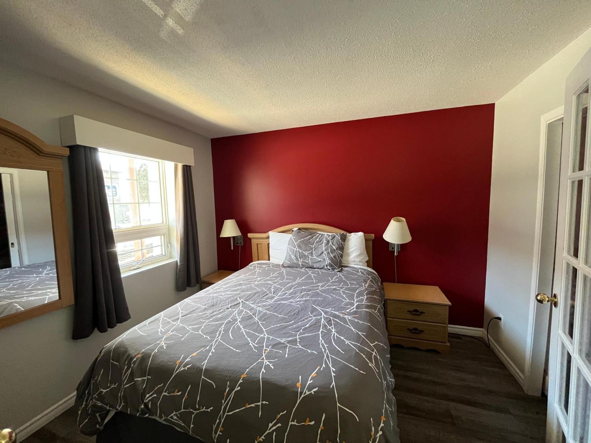 Lakeshore Suites Норт Бей Екстериор снимка